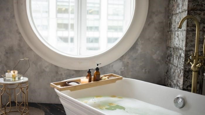 Creating A Spa-Like Experience With a Walk-In Bath